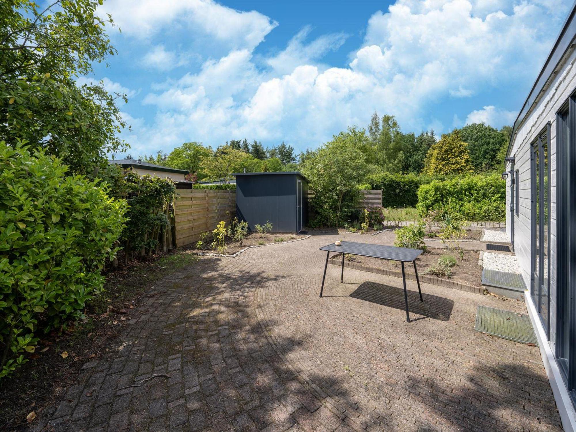 Cozy Chalet In Stegeren With A Terrace 外观 照片