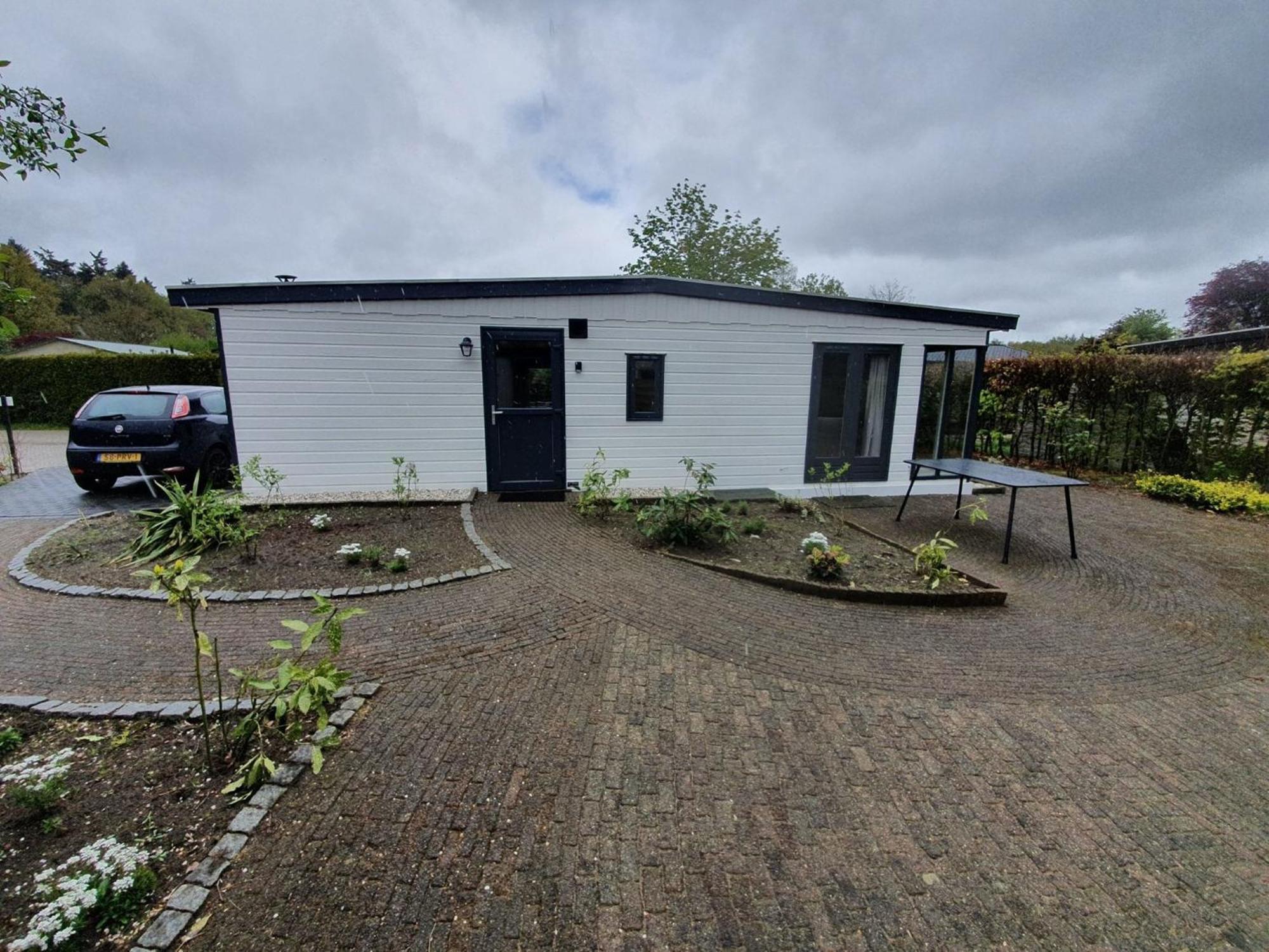 Cozy Chalet In Stegeren With A Terrace 外观 照片